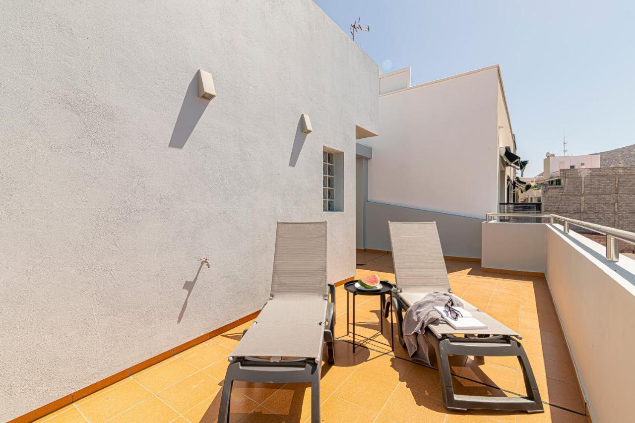 Luxury Holidays Suites, Playa De Los Cristianos Los Cristianos  Exterior foto